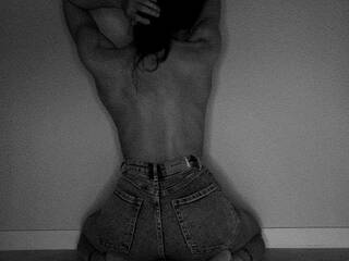 Chat video erotic L-o-l-ita