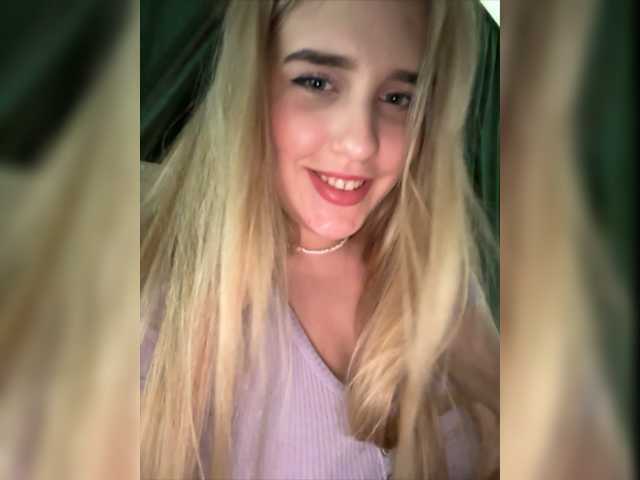 Capturi de ecran de difuzare LollaDolly