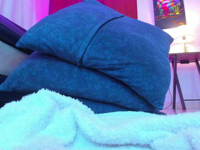 Capturi de ecran de difuzare Laaura-Velez