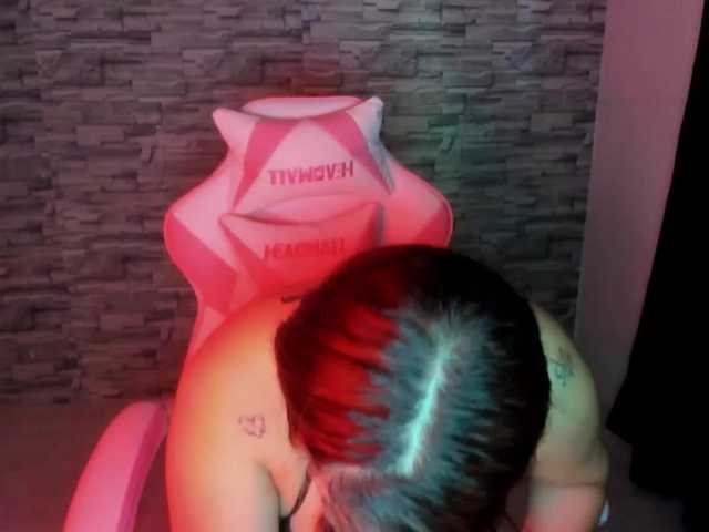 Capturi de ecran de difuzare Lady-Pamela