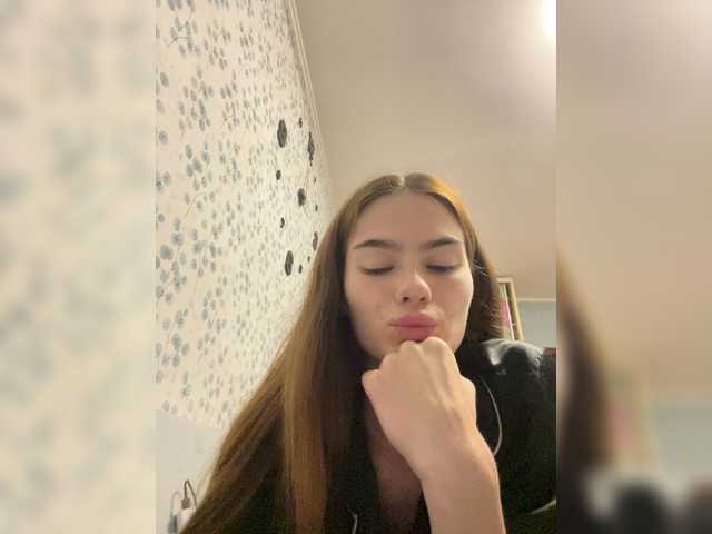 Capturi de ecran de difuzare LadyJRouses