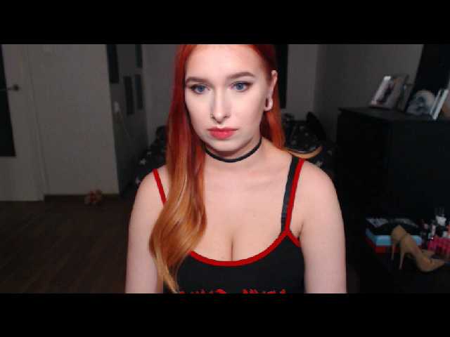 Capturi de ecran de difuzare LadyKaya