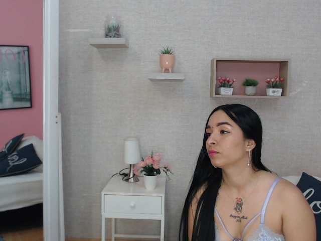Capturi de ecran de difuzare LaraCortz