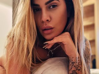 Chat video erotic Laranya