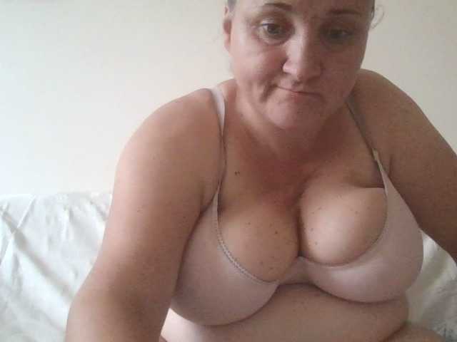 Fotografii LaraXXX33 Today my bigg boobs are just 10 tok -if u want see more i have menu