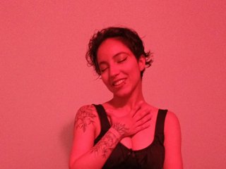 Chat video erotic laura-hills18