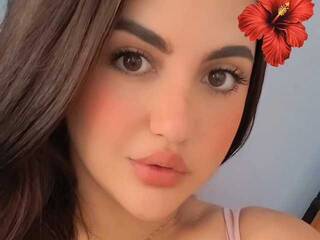 Chat video erotic laura-hot19