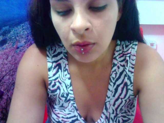 Capturi de ecran de difuzare laurahottt