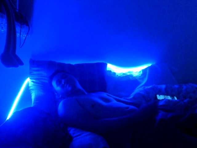 Capturi de ecran de difuzare laurapuu5iini