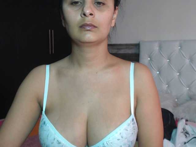 Fotografii laurenlove4u Lovense Lush on - Interactive Toy that vibrates with your Tips #lovense #natural #tits #latina #cum