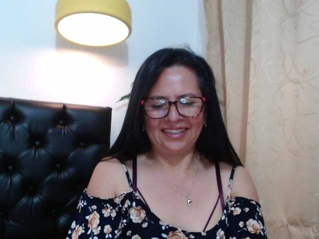 Capturi de ecran de difuzare LaurenMature