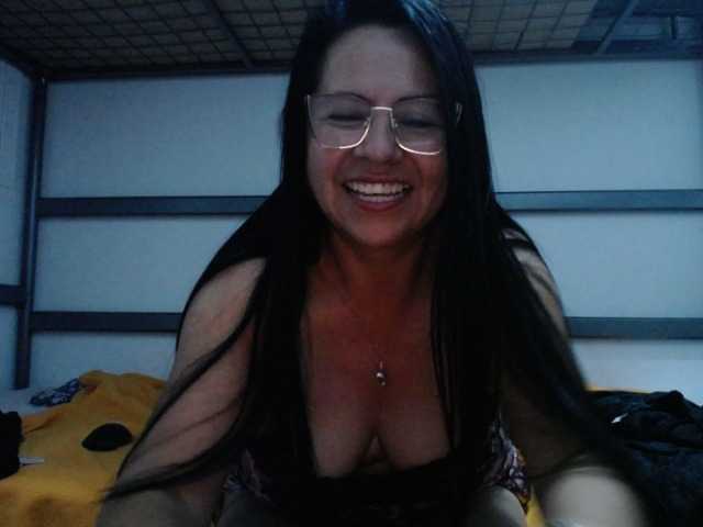 Capturi de ecran de difuzare LaurenMature