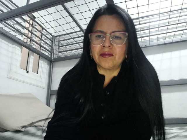 Capturi de ecran de difuzare LaurenMature