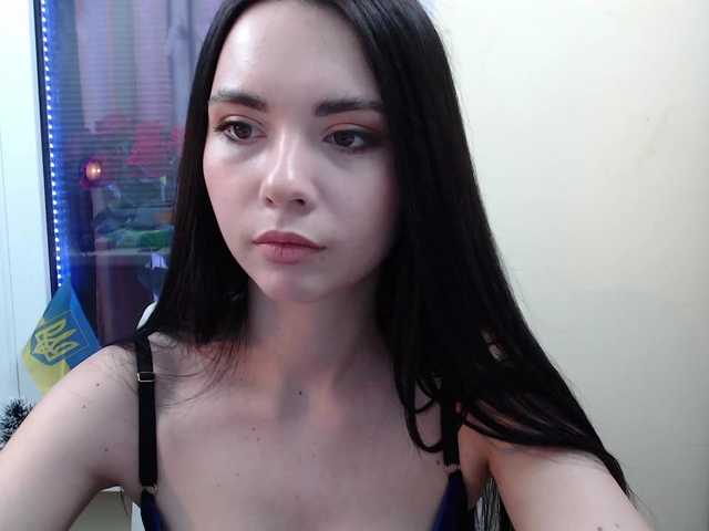 Capturi de ecran de difuzare LeannaDecker