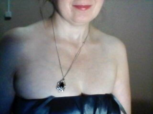 Capturi de ecran de difuzare leeloofire