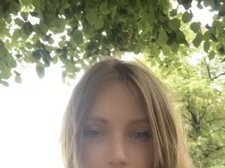 Chat video erotic LeenaLee