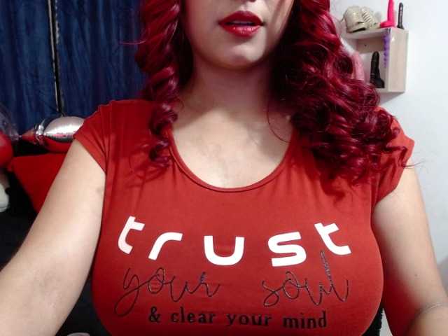 Capturi de ecran de difuzare LenaFavorite