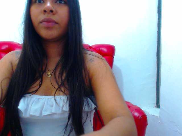 Capturi de ecran de difuzare lexyhotwm