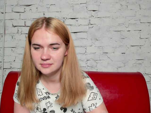 Capturi de ecran de difuzare Liana-Candy