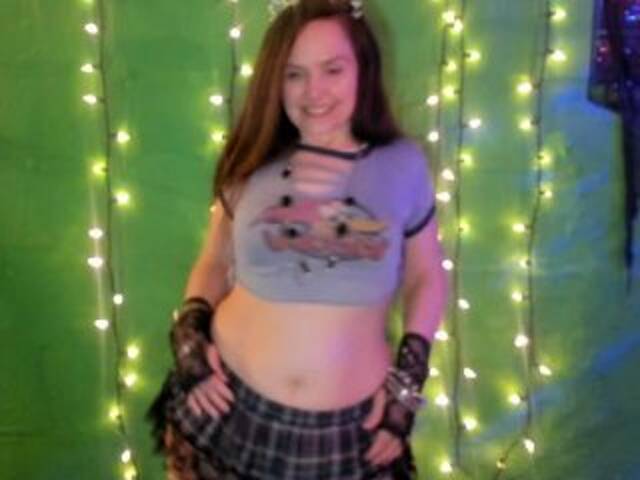 Capturi de ecran de difuzare LICKaNIKKI