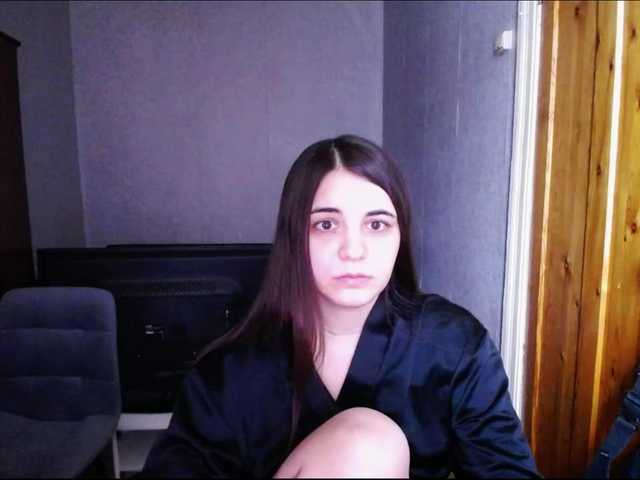 Capturi de ecran de difuzare TRISHALU