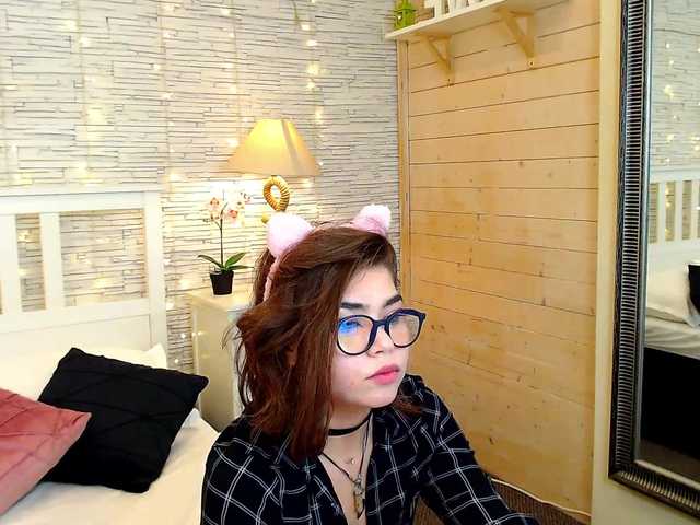 Capturi de ecran de difuzare Like-Lucy