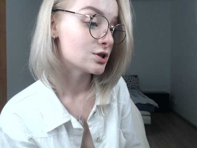 Capturi de ecran de difuzare Lil-Angelok