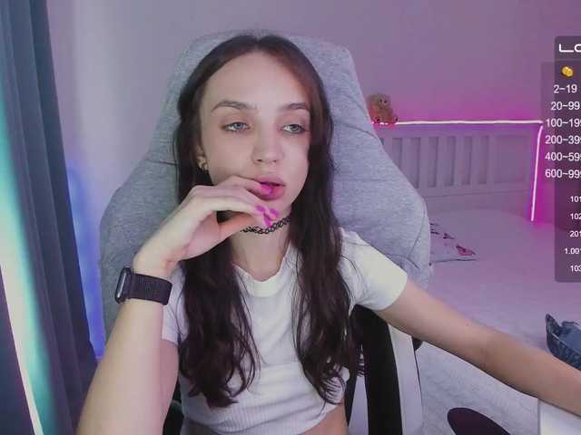 Fotografii Lilith-Cain Menu works only for tokens into a common chat ☺✔For a new gaming laptop to stream and play with you @sofar @remain ✨Press LOVE honney ❤