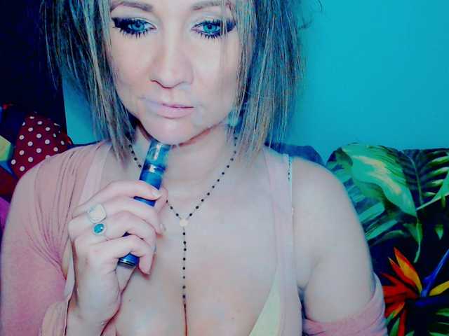 Capturi de ecran de difuzare Lilly666