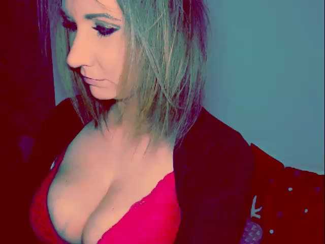 Capturi de ecran de difuzare Lilly666