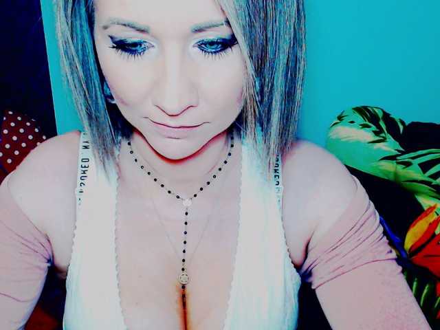 Fotografii Lilly666 hey guys, ready for fun? i view cams for 80 tok, to get preview of my body 90, LOVENSE LUSH Low 15, med 30, high 60, talking for hours because u bored and wish to know me 600. mic on, toys on.... and other things also! :)