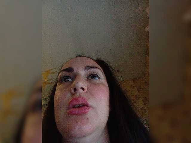 Capturi de ecran de difuzare Lilymorgane
