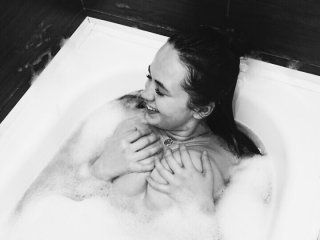 Fotografie a profilului Linalii