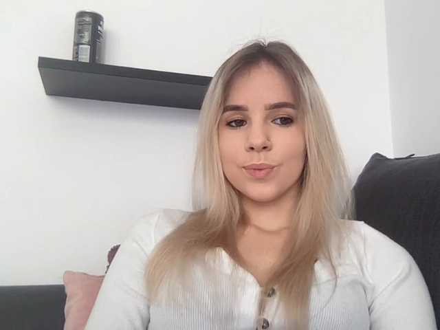 Capturi de ecran de difuzare LindseyPower