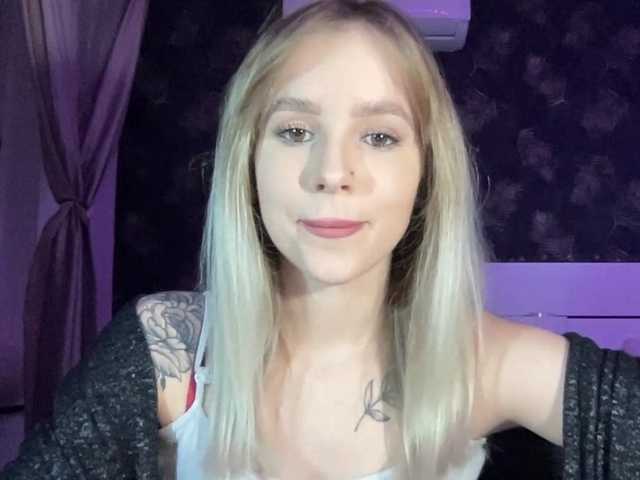 Capturi de ecran de difuzare LindseyPower