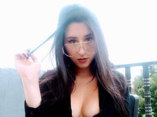 Chat video erotic linsdsaysweet