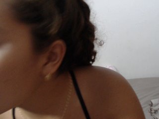 Capturi de ecran de difuzare LittleSalome