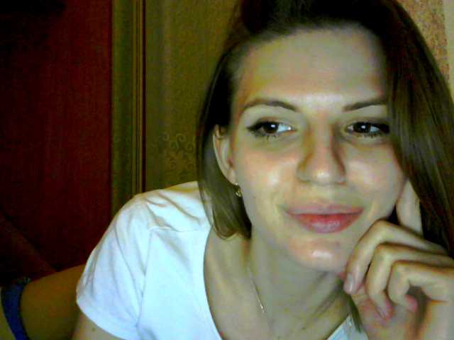 Capturi de ecran de difuzare Liyya