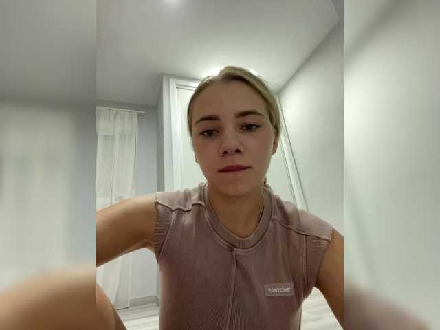 Capturi de ecran de difuzare Liyya