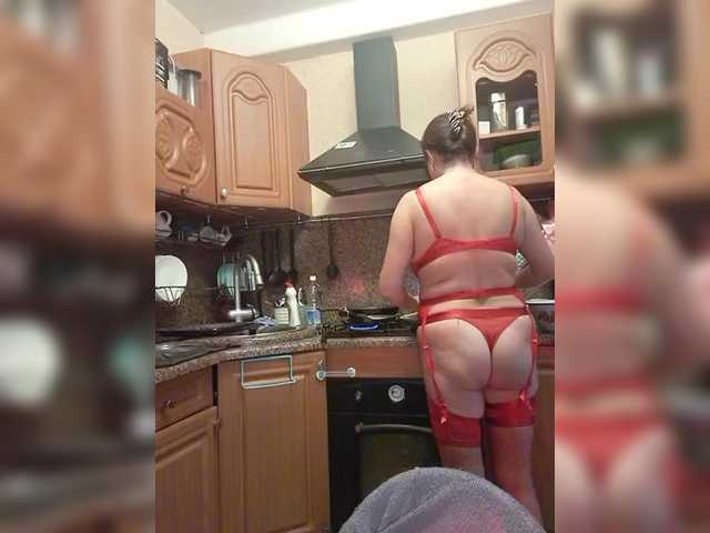 Capturi de ecran de difuzare LizaCakes