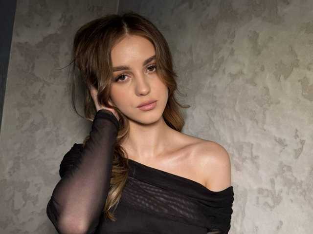 Fotografie a profilului UrShineKatie