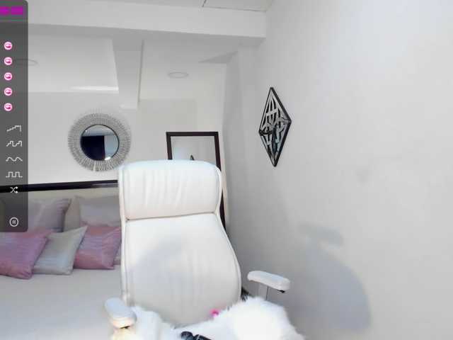 Capturi de ecran de difuzare LizzTayler