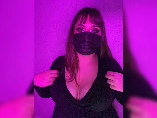 Capturi de ecran de difuzare lizzyMeoww
