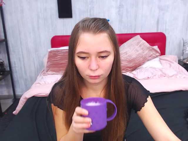 Capturi de ecran de difuzare LollyMills