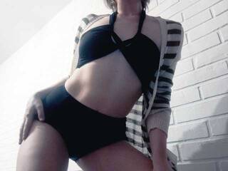 Chat video erotic LonelyKira