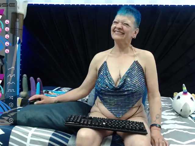 Capturi de ecran de difuzare LoquitaQueen
