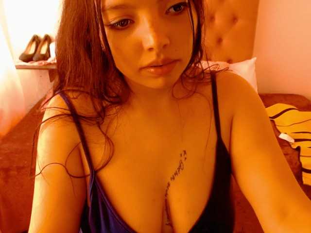 Capturi de ecran de difuzare loren44tits
