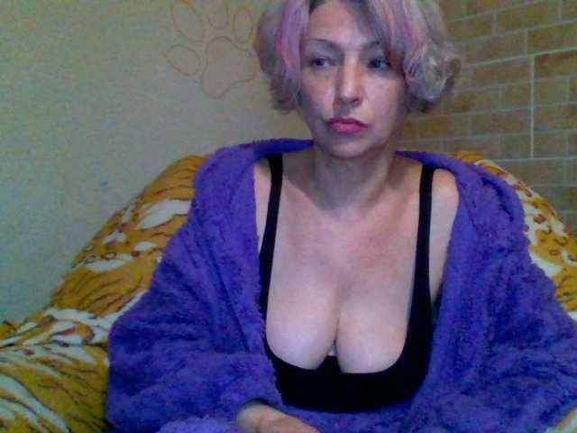 Capturi de ecran de difuzare Lorie-Carrie