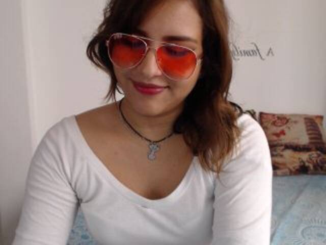 Capturi de ecran de difuzare lorirussell