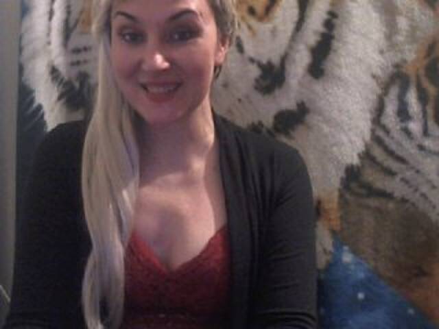 Capturi de ecran de difuzare Lorushka